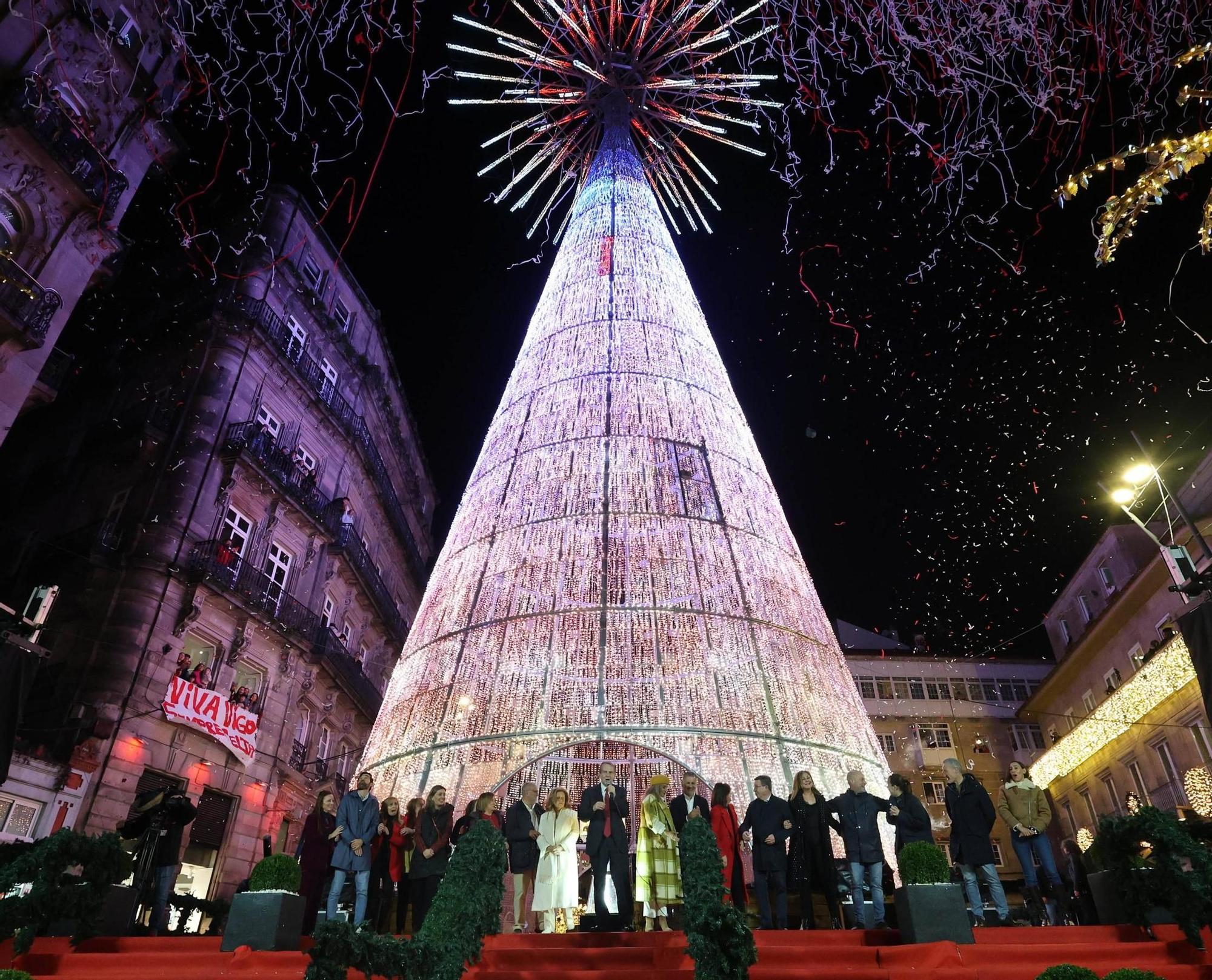 Featured image for “¡La Navidad ya brilla en España! Guía rápida del alumbrado 2025-2026”